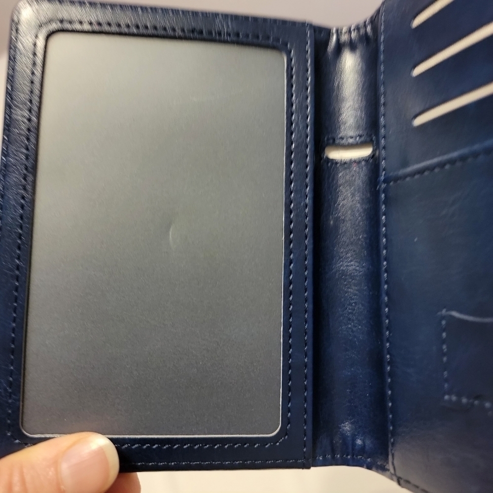 Van Gogh Starry Night Passport Holder - Picture 7 of 7